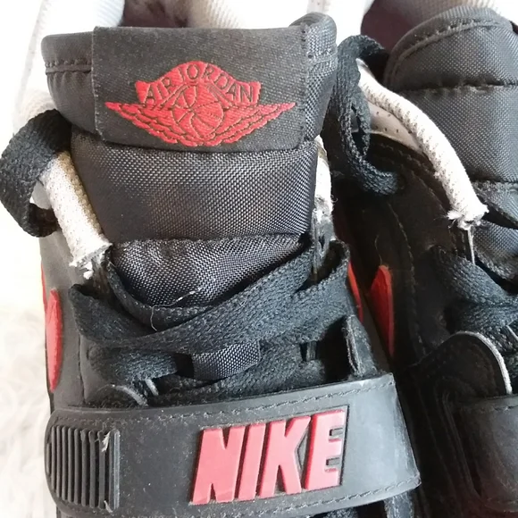 Nike Air Jordan Legacy 312 Low bred cement athletic basketball shoes size 5Y